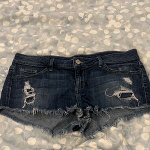 Guess denim shorts 28